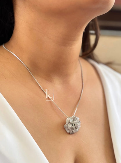 Siloza elegant pendant set