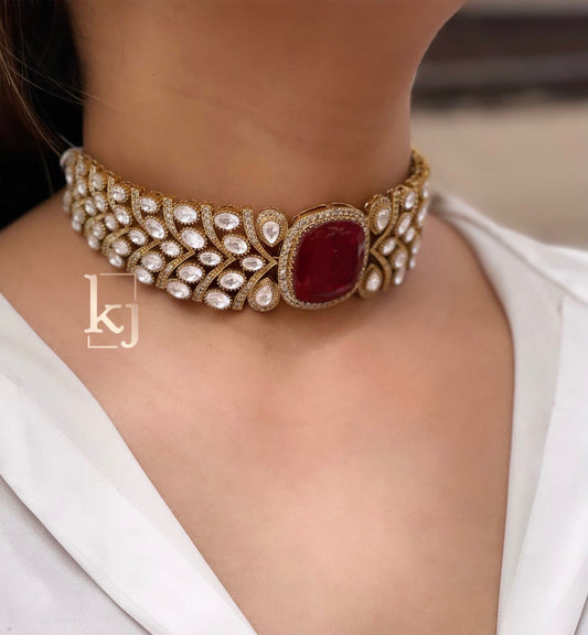 Anaya Choker set