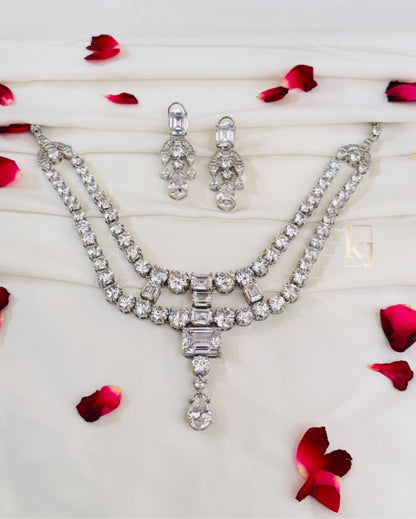 Flossie Necklace set