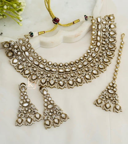 Kwan bridal set
