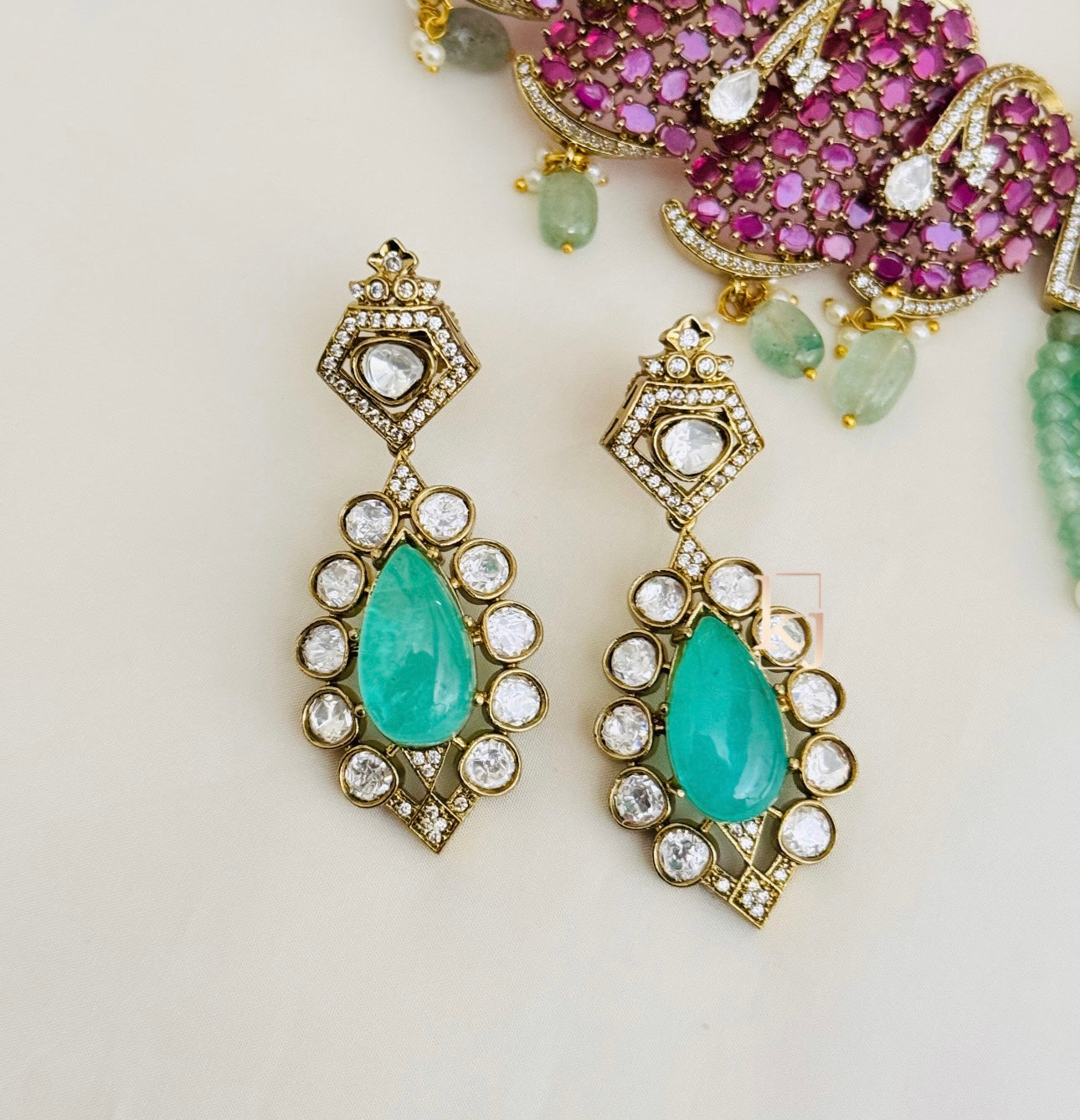 Neoza necklace set