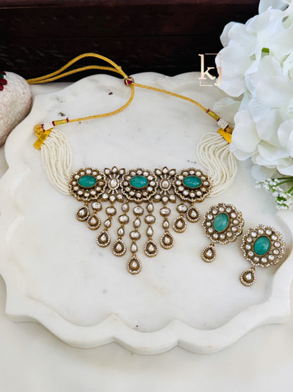 Aston choker set