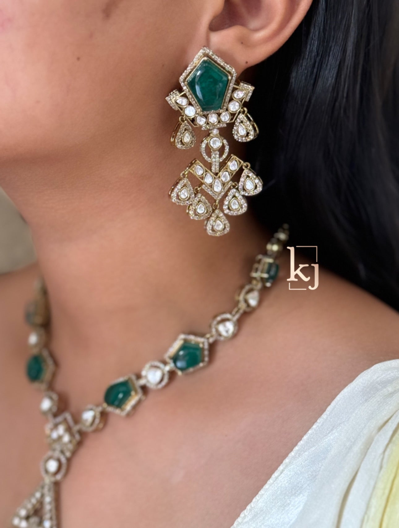 Leola pendant set