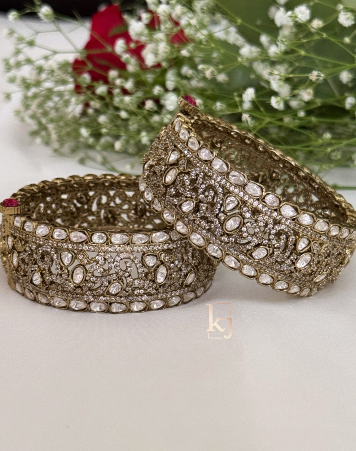 Shrija bangle set