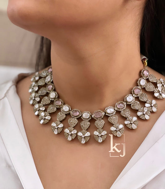 Saina Necklace Set