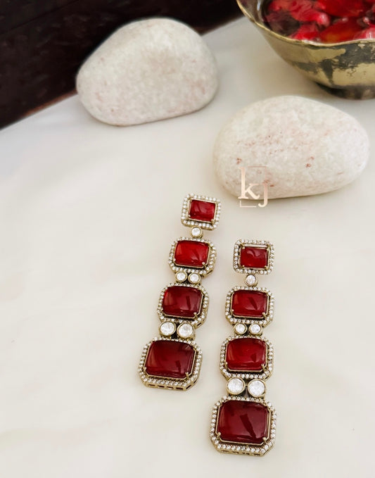 Zuri Earrings set
