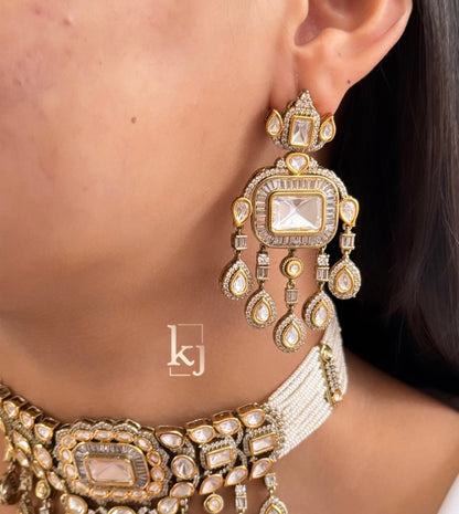 Avis Choker set