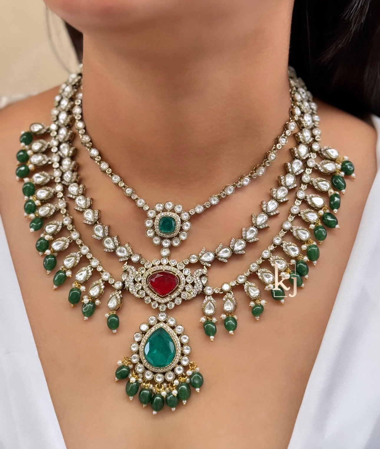 Hezal necklace set