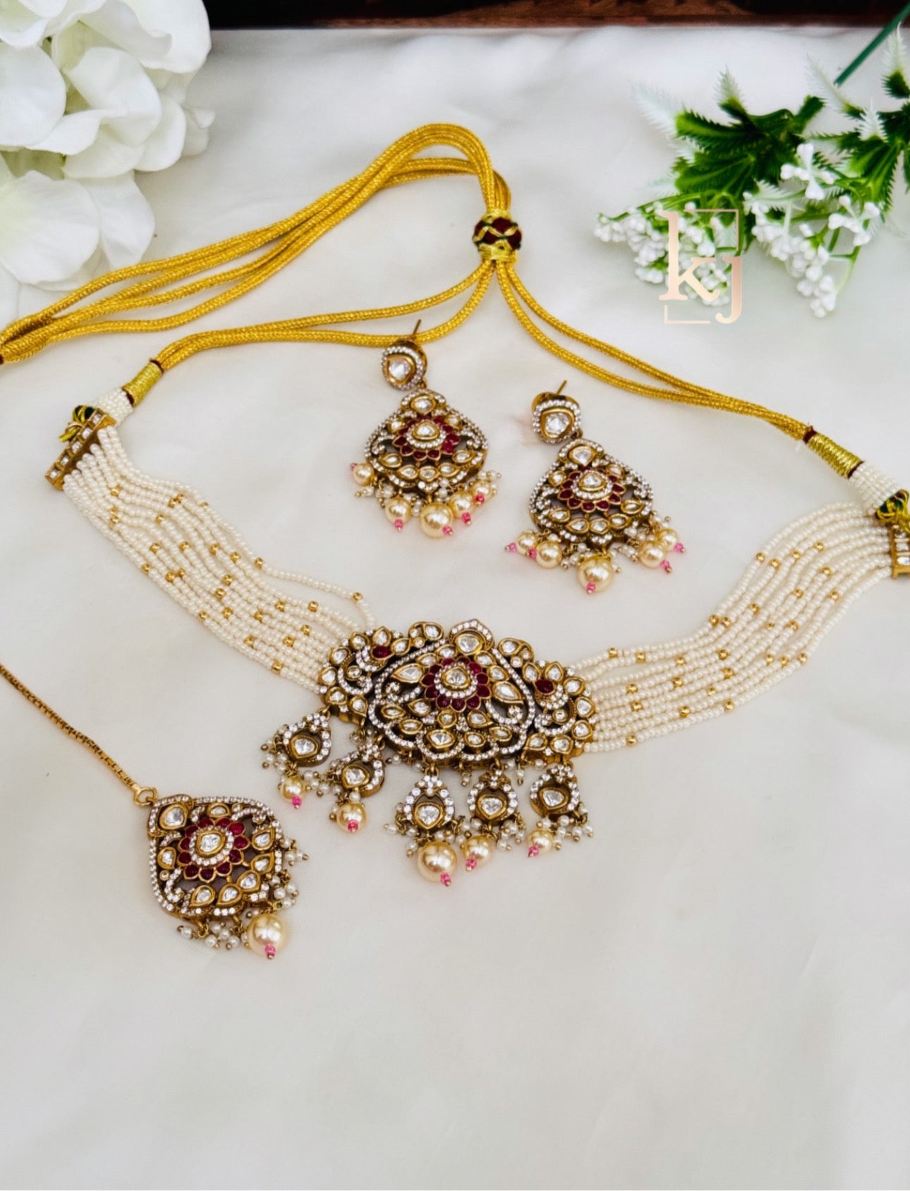 Stormi Choker set
