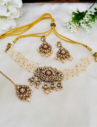 Stormi Choker set