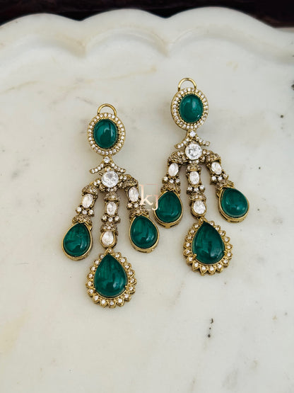 Nirvi Earrings set