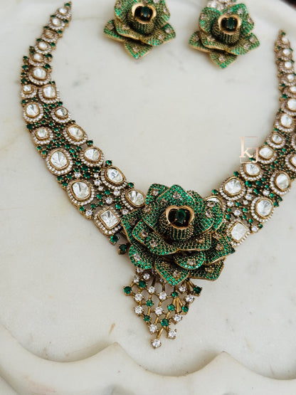 Roselia necklace set