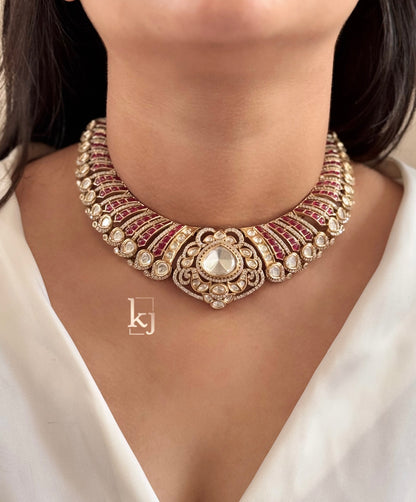 Lisara necklace set