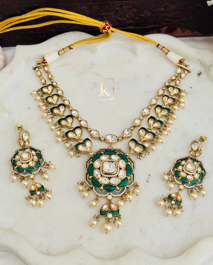 Serafina necklace set