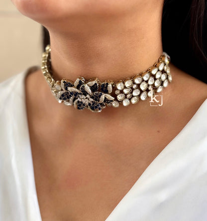 Petal choker set