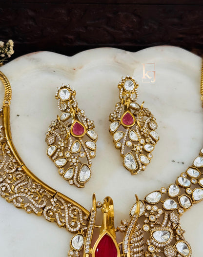 Saige necklace set