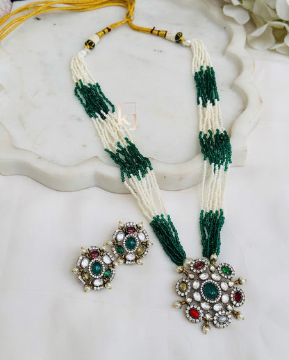 Gertrude pendant set