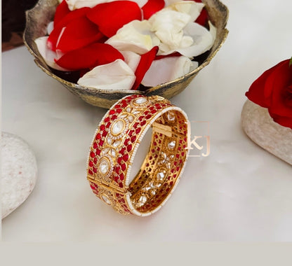 Salem Bangles