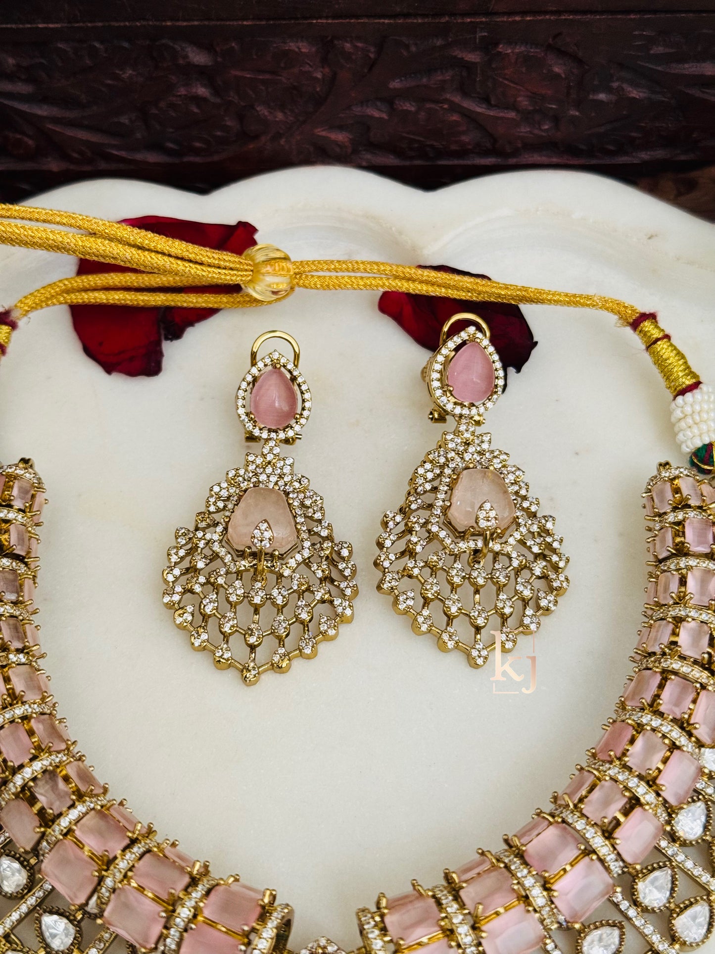 Azure necklace set