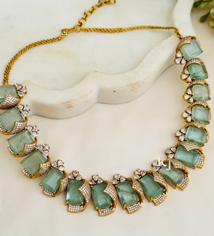 Yaani necklace set