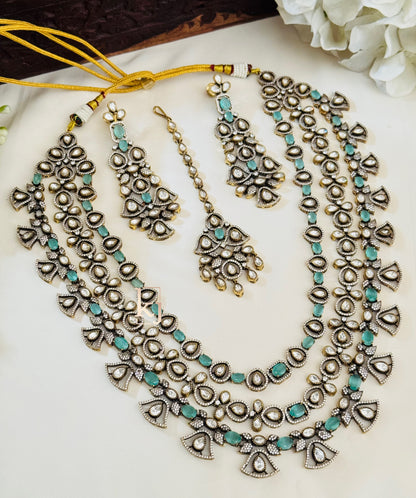 Kezi necklace set