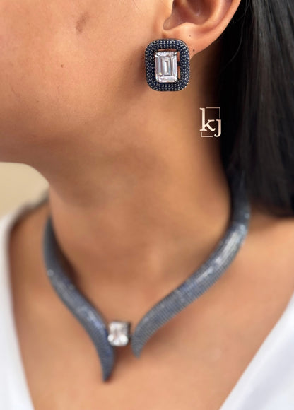 Demi necklace set