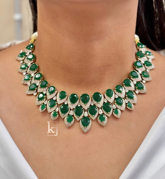 Brina necklace set