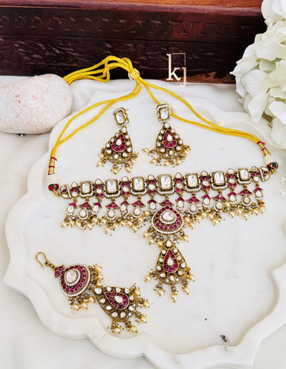 Cecil choker set