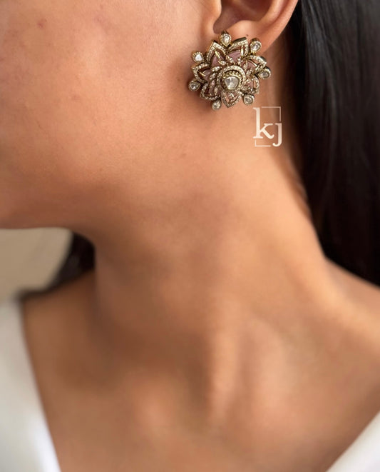 Atiksha earrings set