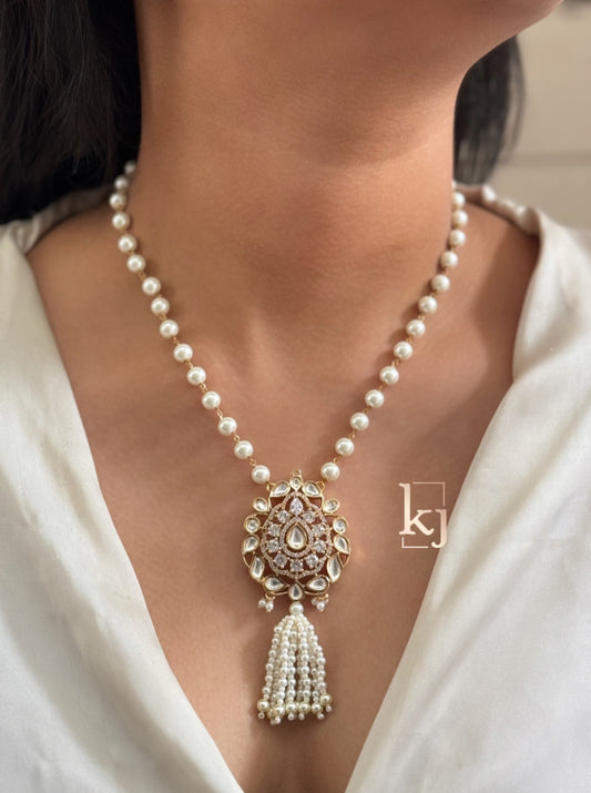 Leonora pendant set