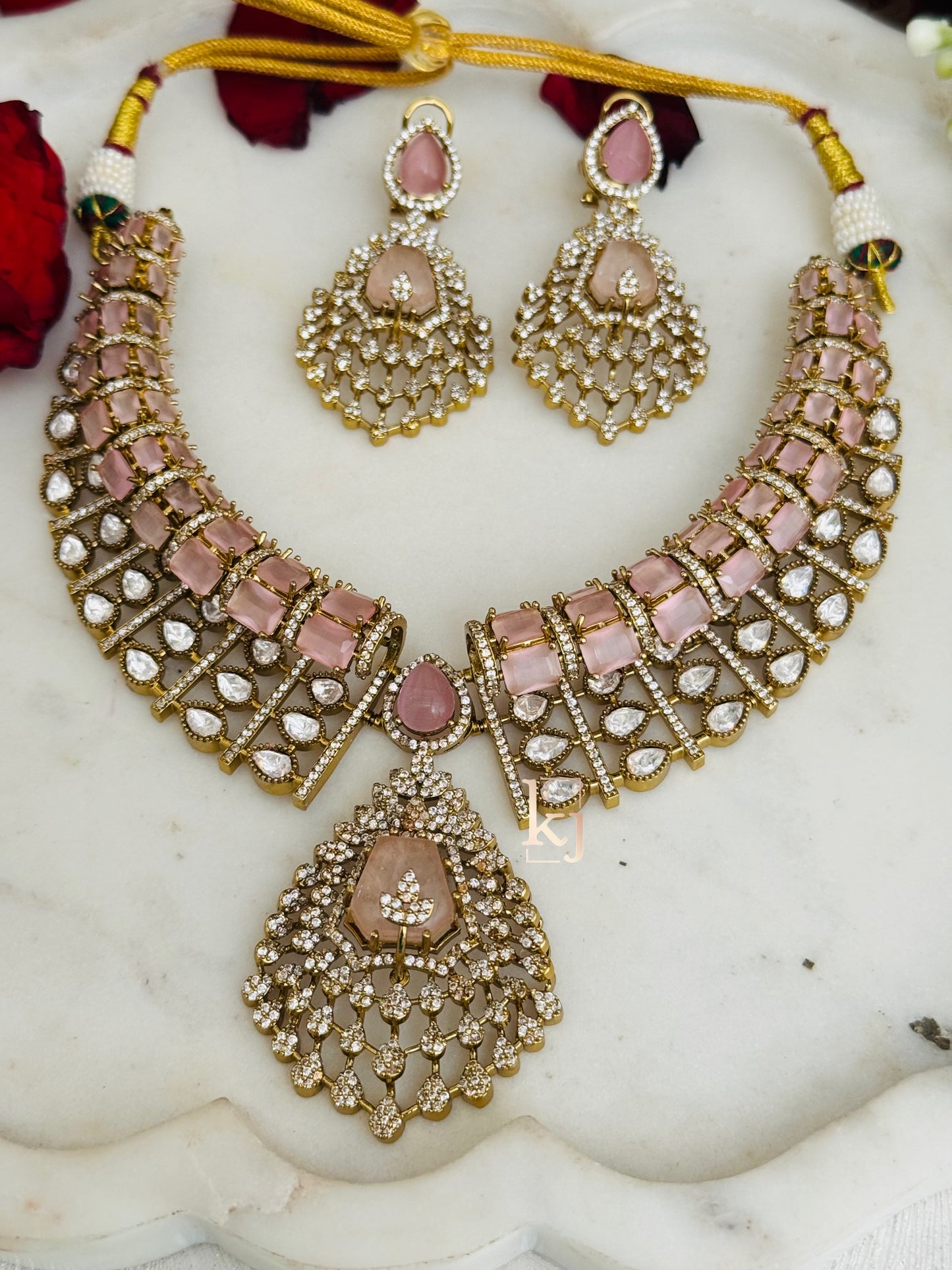 Azure necklace set