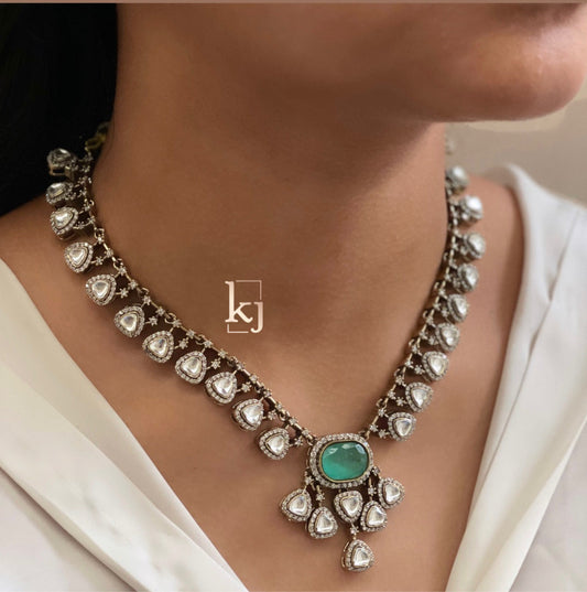 Alaya necklace set