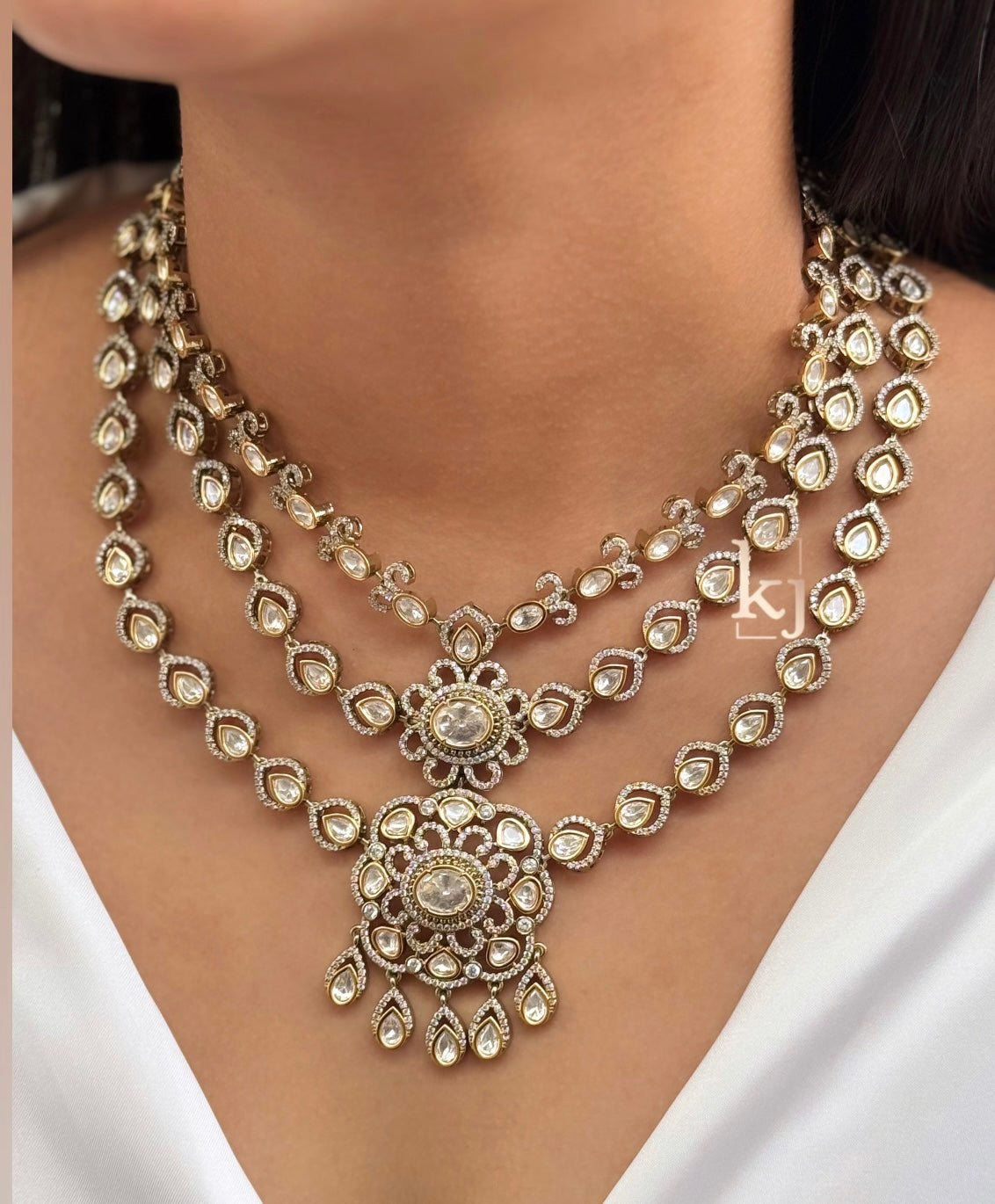 Viroza necklace set