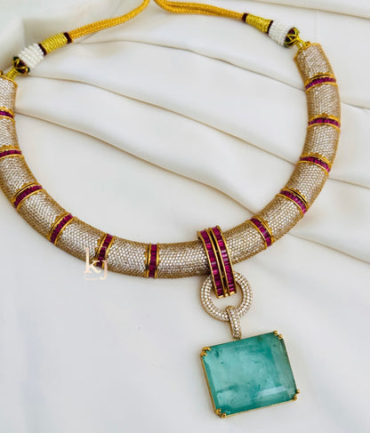 Rizina necklace set