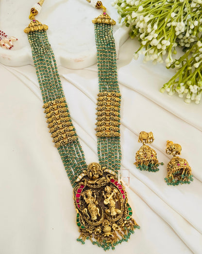Vina pendant set