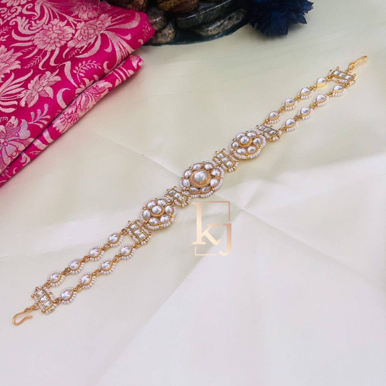 Statement Gold Plated Mathapatti
