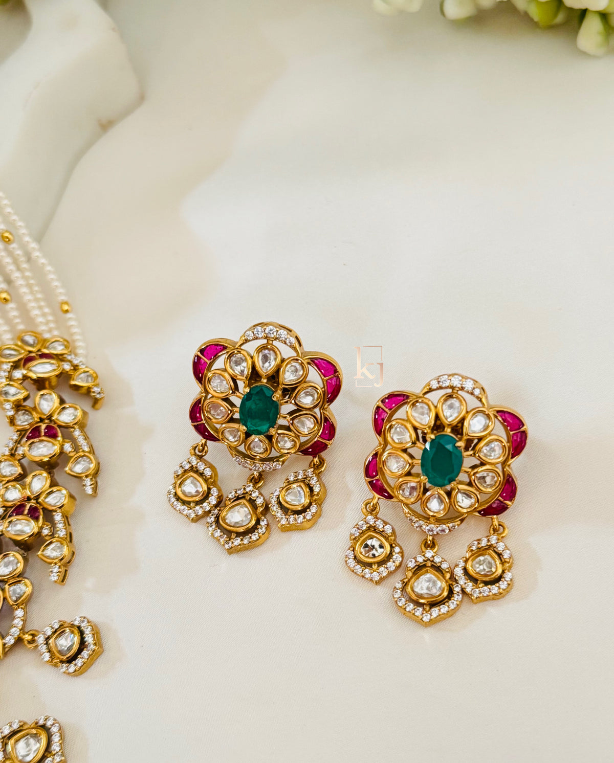 Shally choker set
