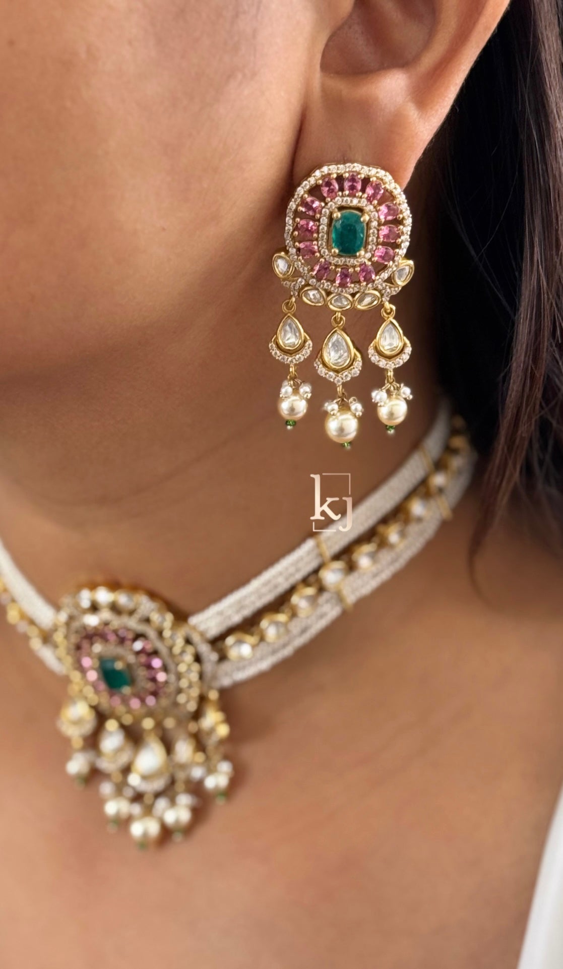 Emma choker set