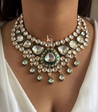 Lilly necklace set