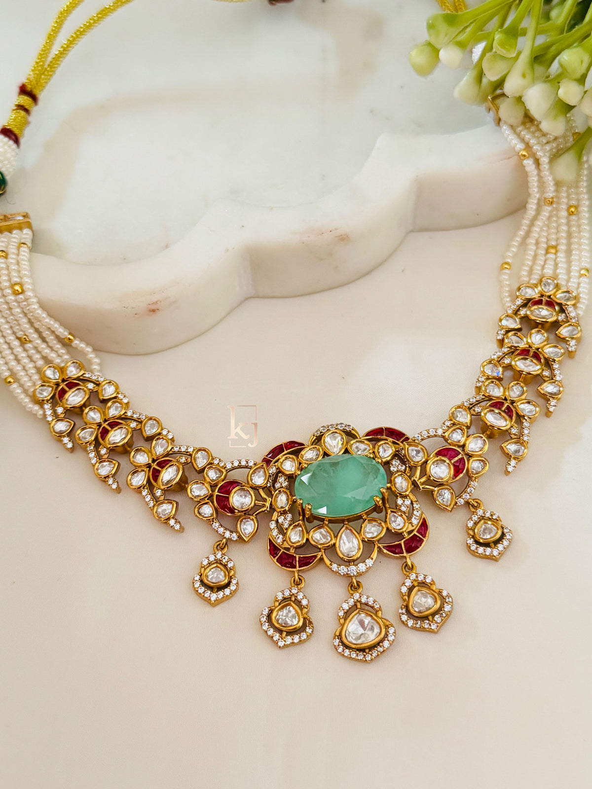 Milly choker set