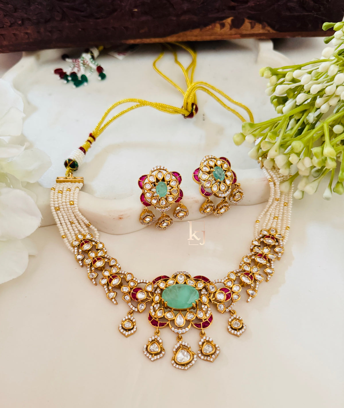 Milly choker set