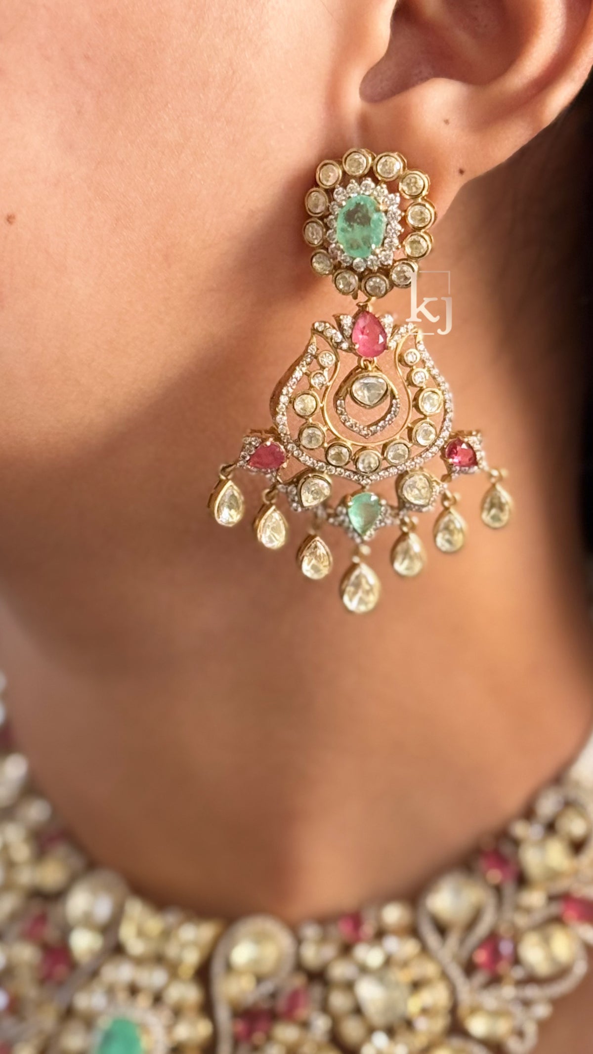 Calive necklace set