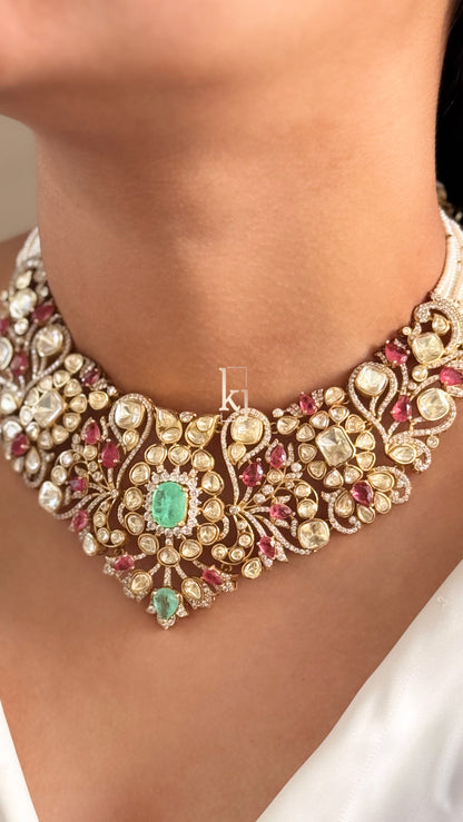 Calive necklace set