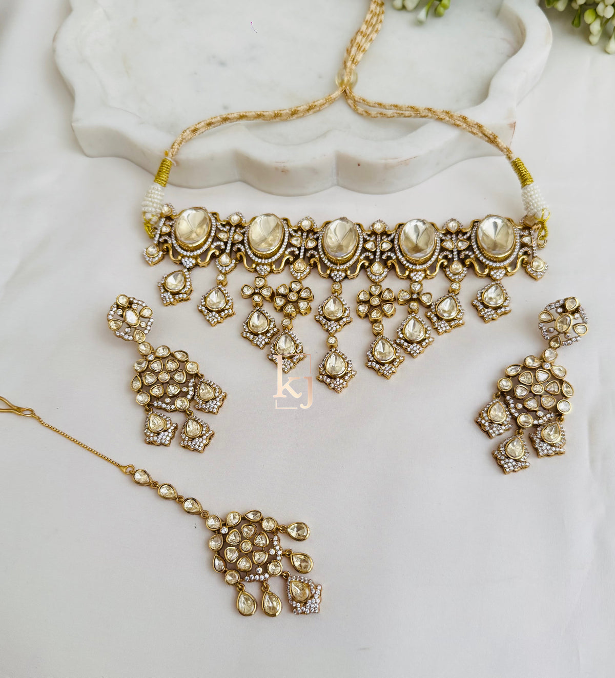 Elowen choker set