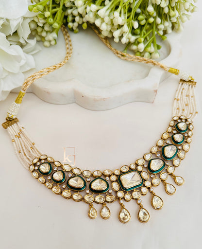 Jannie choker set