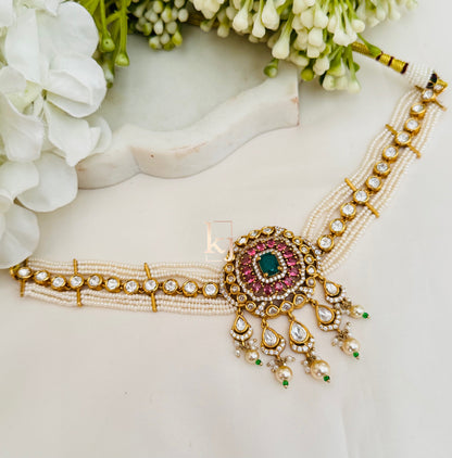 Emma choker set