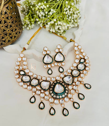 Lilly necklace set