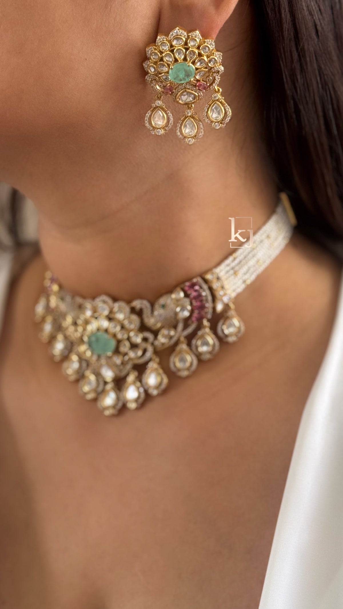 Nia choker set