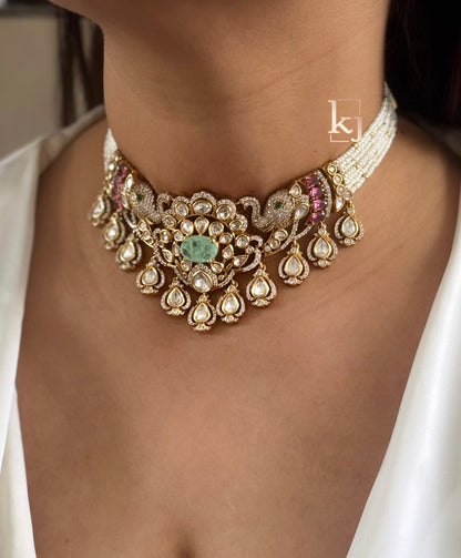 Nia choker set