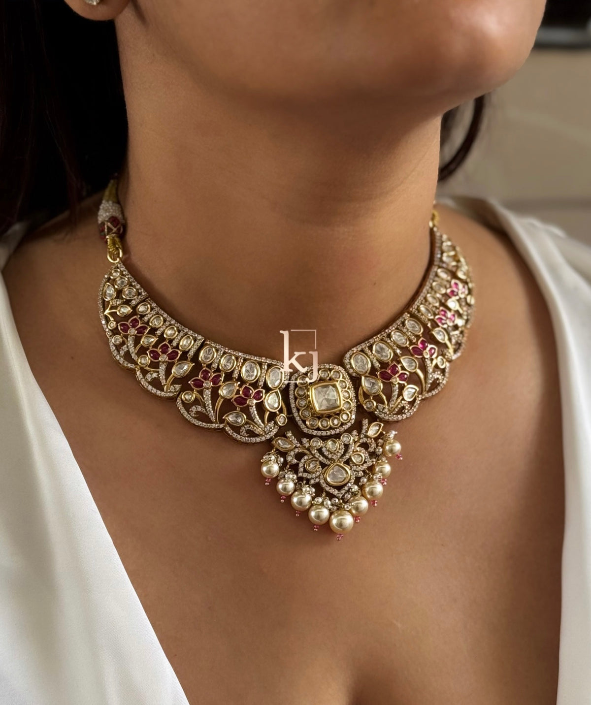 Syran choker set